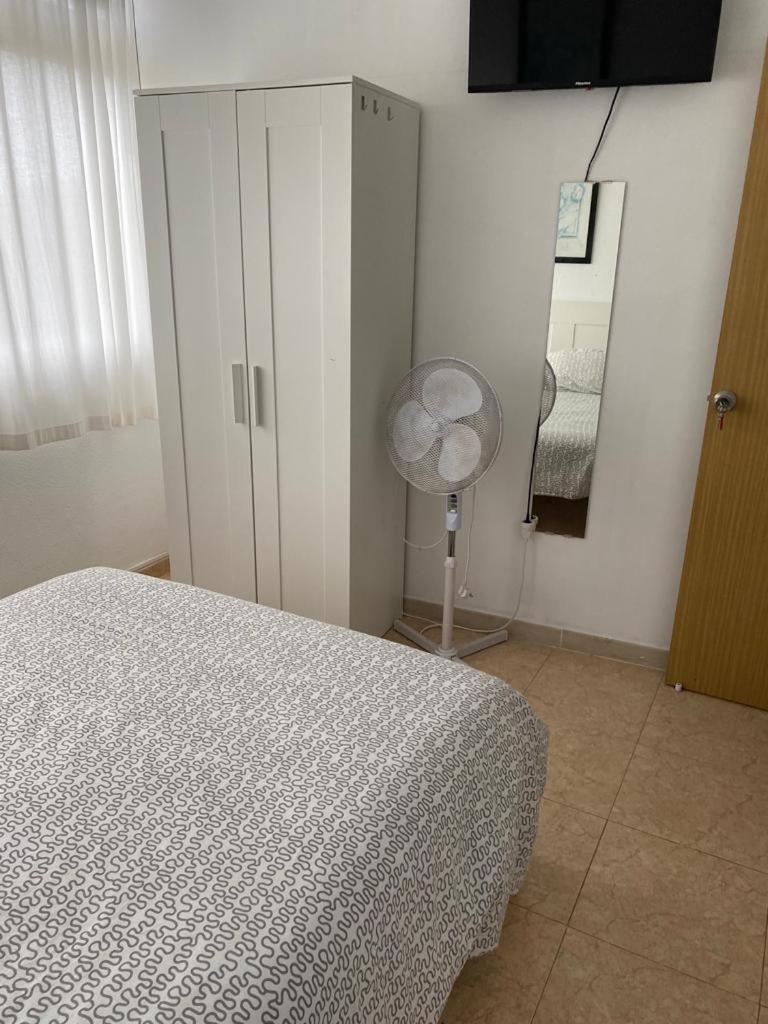 Room Sol Vecindario  Luaran gambar